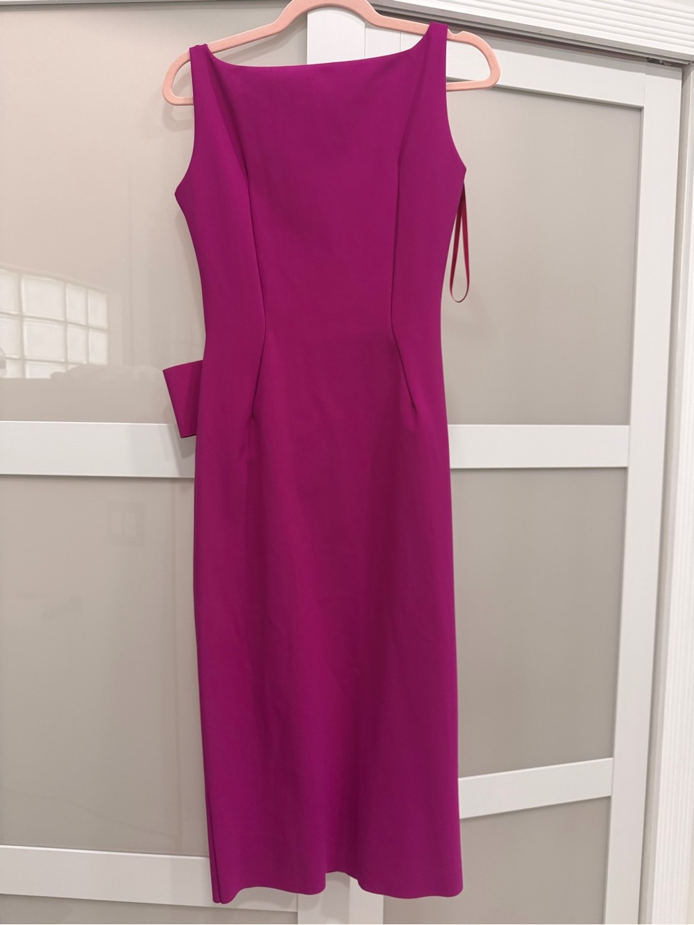 Elegant Fuchsia Floral-Accent Sheath Dress - Picture 2 of 6